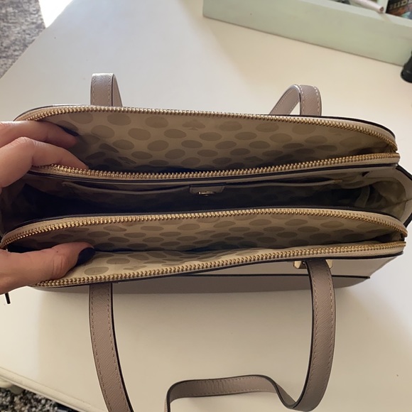 Kate Spade stone and pebble color handbag - Picture 5 of 9